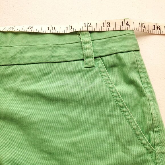 J. Crew 0 Chino Green Shorts Flat Front Low Rise - Picture 4 of 6